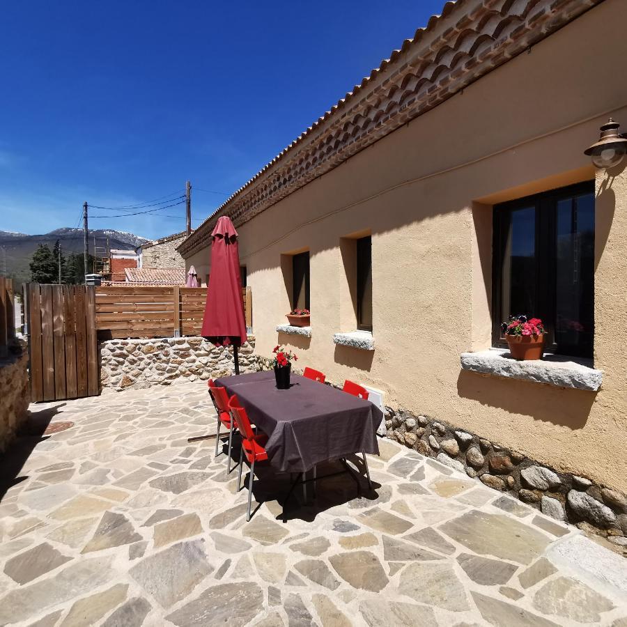 Casitas Pinilla Del Valle Eksteriør billede